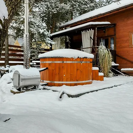 別荘 Wiejska Sielanka ウストロン